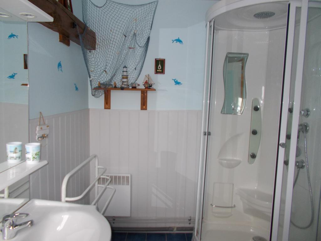 La Ferme De Genarville Bouville  Room photo